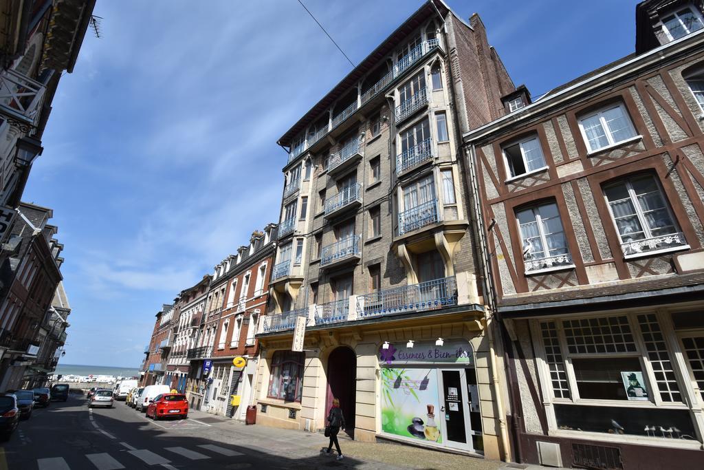 Ets Levillain - Hotel Les Caletes เลอเทรปอร์ ภายนอก รูปภาพ